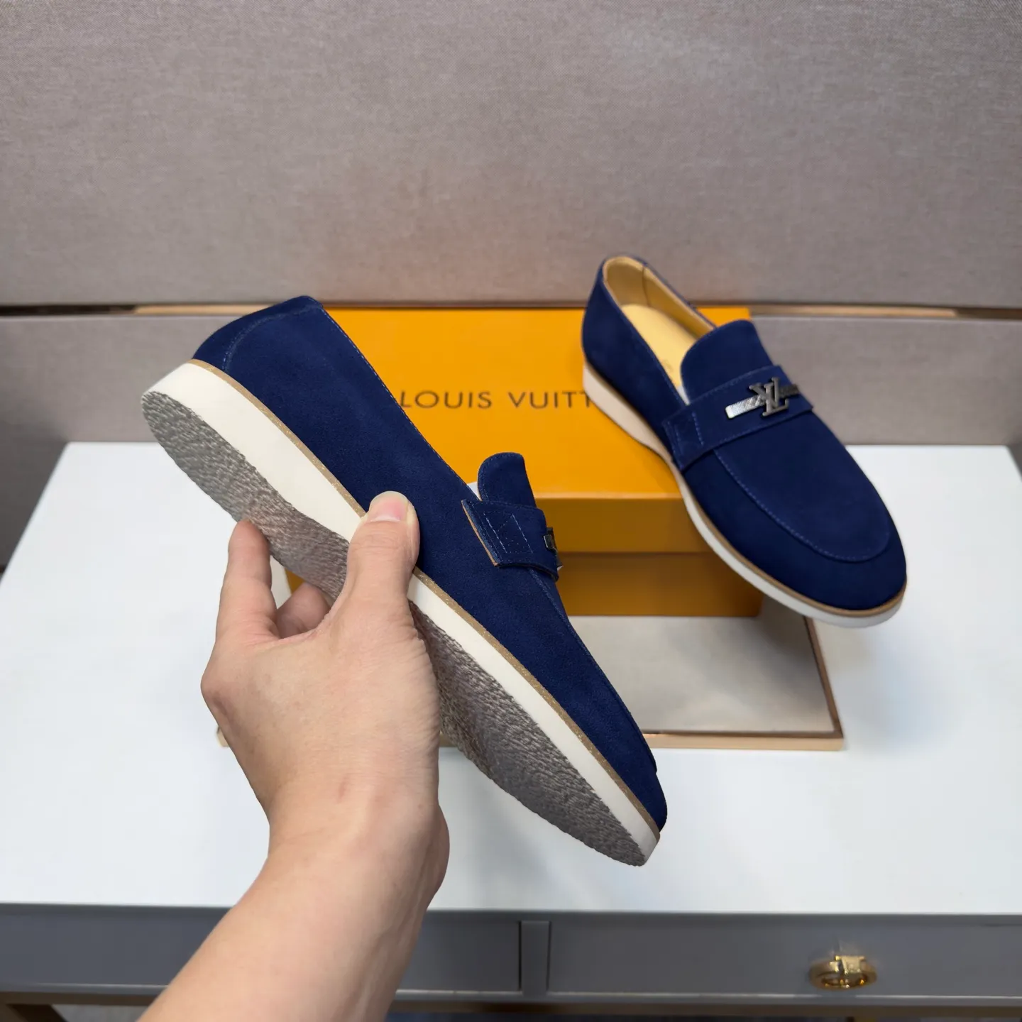 Men's men's shoes 💰pp442 [LV～] Men's casual shoes 2026z cabinet sales simultaneously 🔶Size: 38-44 #️⃣ 🔷4 colors🔜The upper is made of cowhide stitching ➕Cowhide lining, comfortable and breathable, sole: original comfortable and wear-resistant outsole, ⚠️real thing📱photographed🎬real thing is better📢📢📢